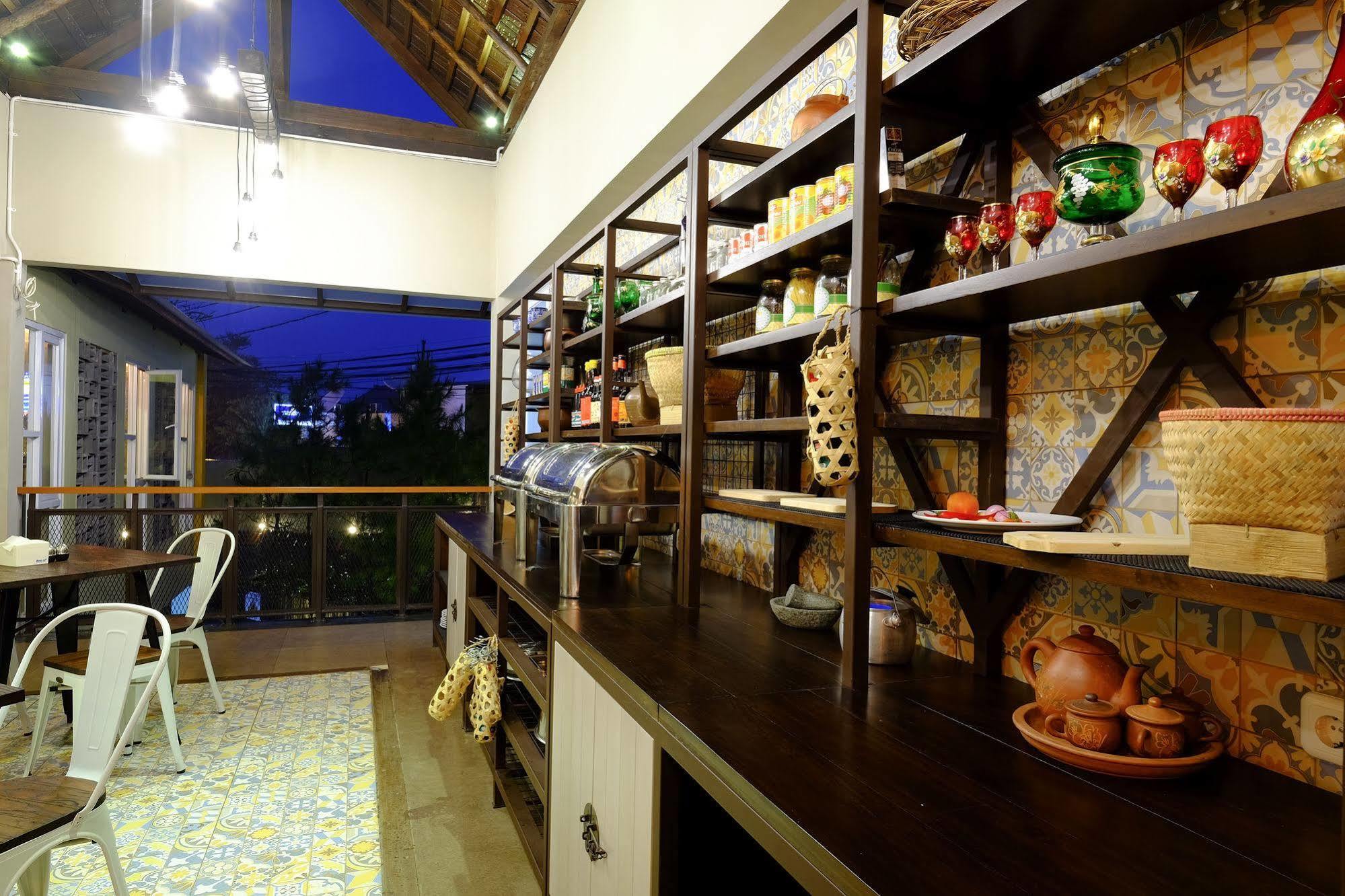 Tibera Hotel Ciumbuleuit 万隆 外观 照片