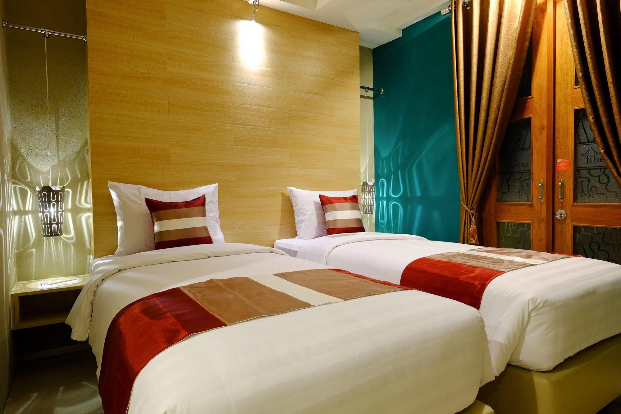 Tibera Hotel Ciumbuleuit 万隆 外观 照片